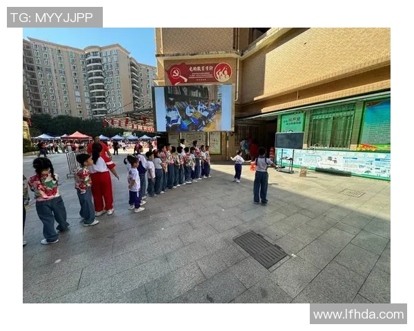 重庆足球队在世锦赛中的心理素质分析与表现评估 重庆足球队在世锦赛中的心理素质分析与表现评估