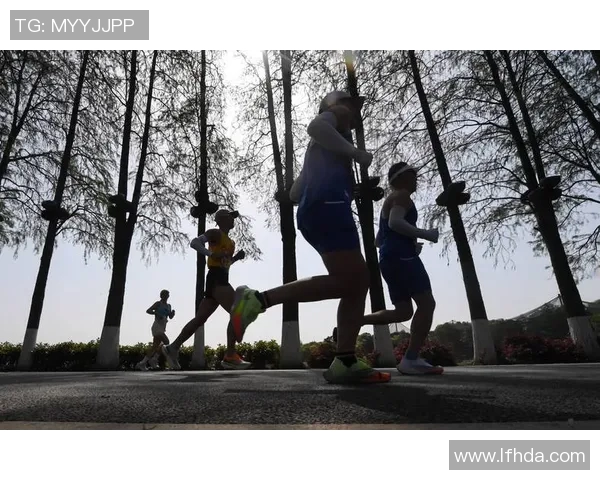 南京极限运动队在马拉松大满贯中的精彩表现与节奏分析