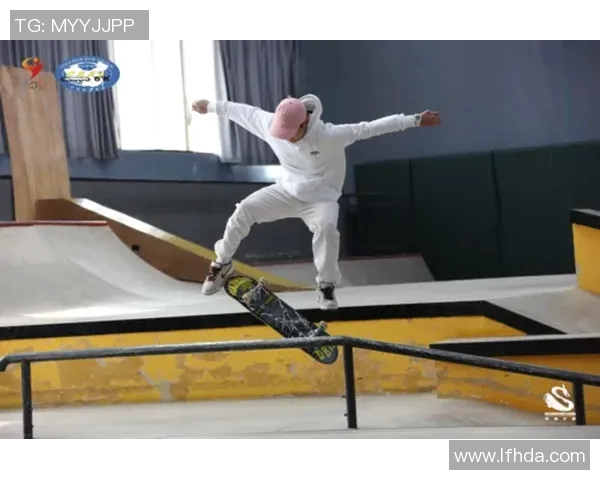 南京街舞队在滑板精英赛中以73分稳居积分榜首位 南京街舞队在滑板精英赛中以73分稳居积分榜首位